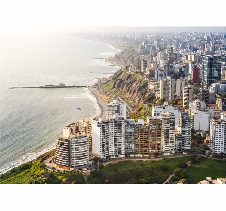 Tapisserie villes et pays horizon de la ville côtière - TenStickers