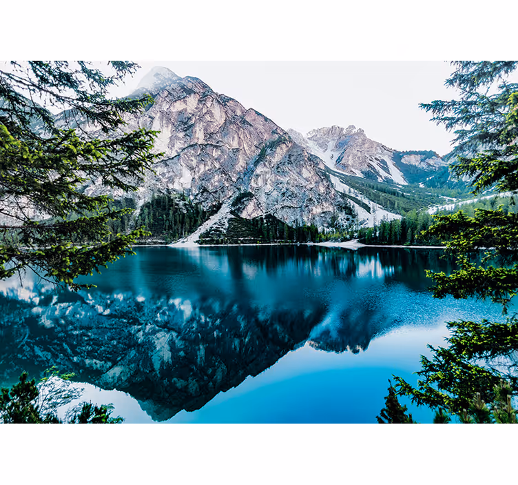 Tapisserie paysage reflet de montagne sur lac - TenStickers