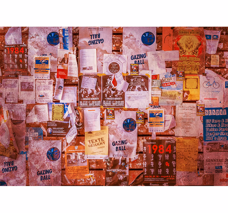 Tapisserie graffiti affiche collage urbain - TenStickers