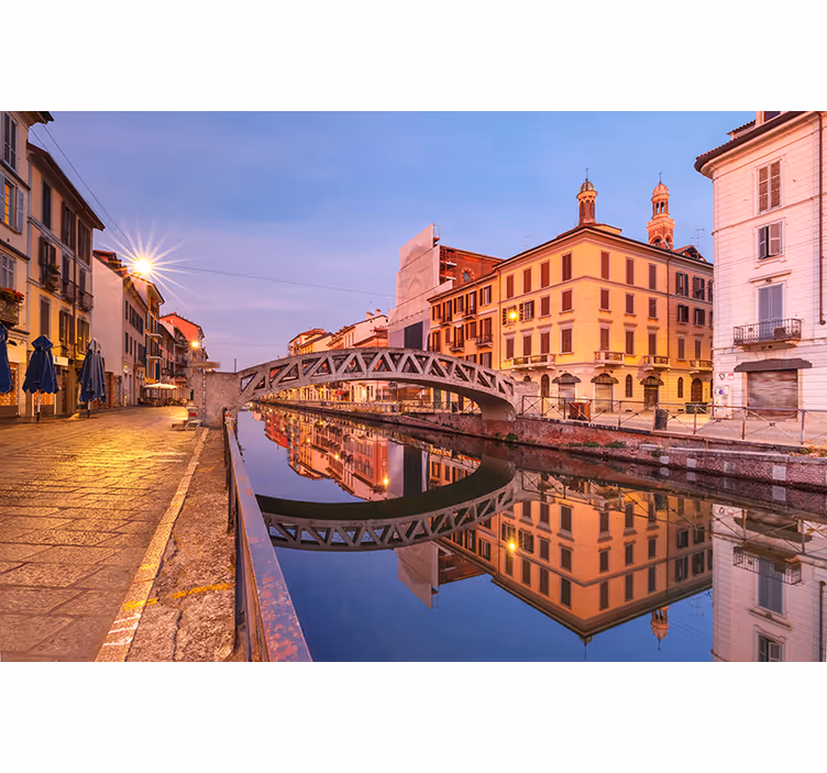 Tapisserie villes et pays milan réflexion sur canal - TenStickers