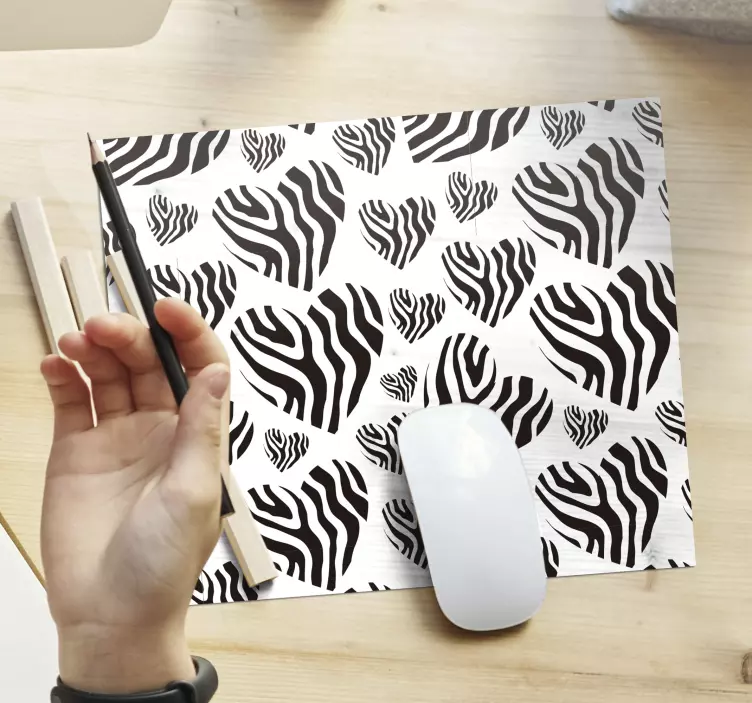 Tapis de souris motif cœur zèbre - TenStickers