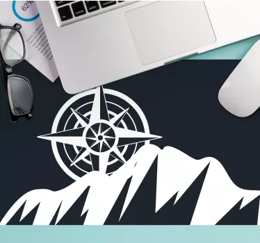 Tapis de souris carte du monde boussole sur montagnes - TenStickers