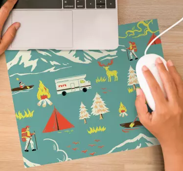 Tapis de souris gamer scène d'aventure en plein air - TenStickers