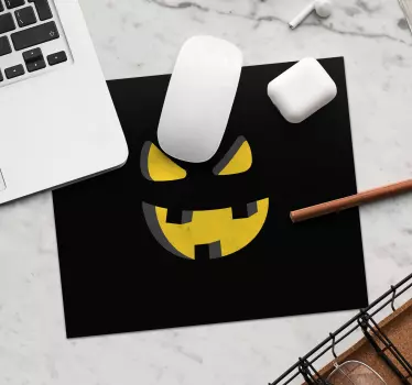 Tapis de souris gamer visage de citrouille effrayant - TenStickers