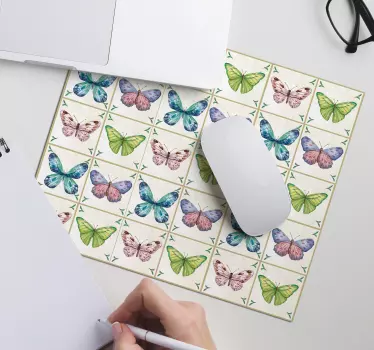 Tapis de souris motif mosaïque de papillons colorés - TenStickers