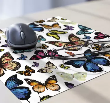 Tapis de souris motif nuée de papillons colorés - TenStickers