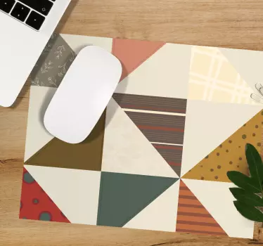 Tapis de souris motif triangles géométriques colorés - TenStickers