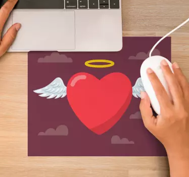 Tapis de souris original cœur avec ailes - TenStickers
