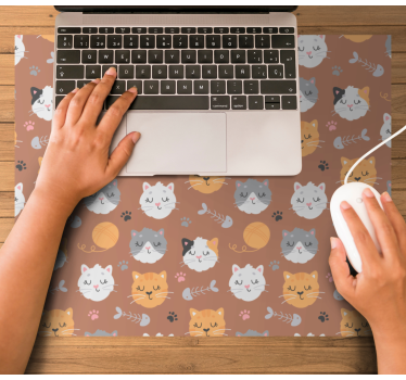Tapis de souris original visages de félins adorables - TenStickers