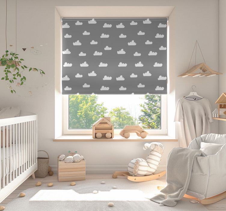 Store enrouleur chambre bébé ciel nuageux - TenStickers
