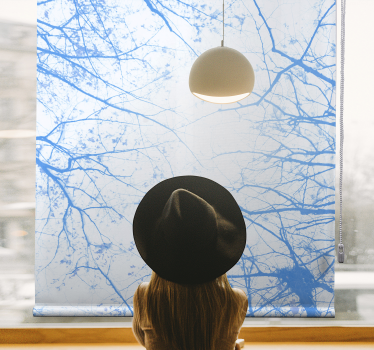 Store enrouleur salle de bain branches d'arbres bleus - TenStickers