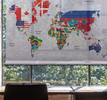Store enrouleur carte du monde détails colorés - TenStickers