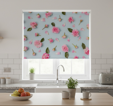 Store enrouleur cuisine roses différentes fond bleu - TenStickers