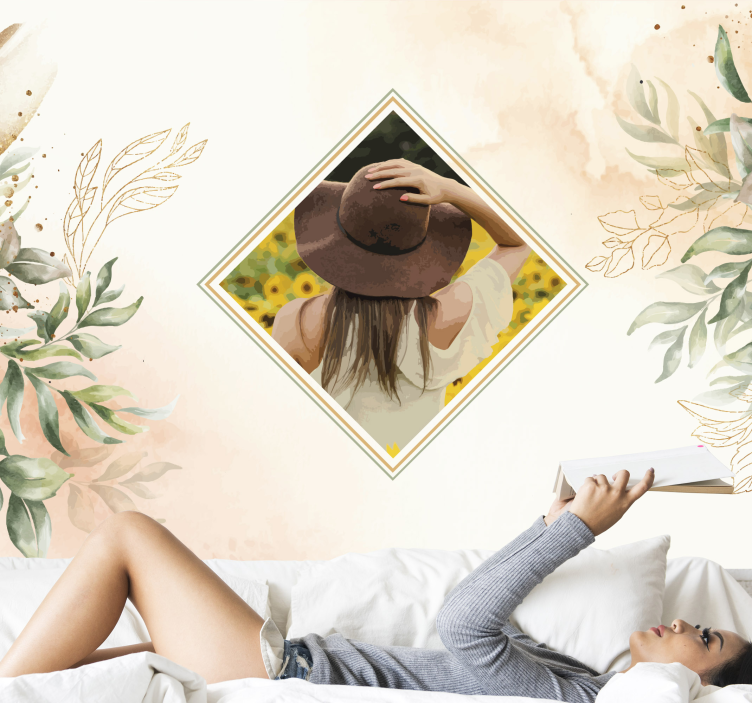 Tapisserie personnalisée femme au chapeau de tournesol - TenStickers