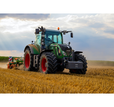 Photo murale de véhicules Paysage de tracteur - TenStickers
