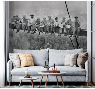 Papier peint design vintage Hommes au sommet d'un gratte-ciel - TenStickers