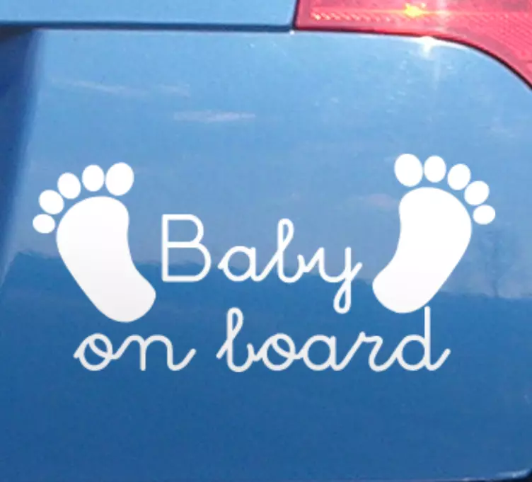 Autocollant bébé à bord trace d'empreintes de bébé - TenStickers