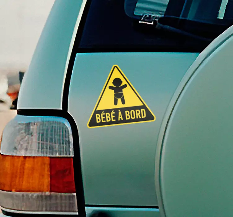 Autocollant bébé à bord signe jaune - TenStickers