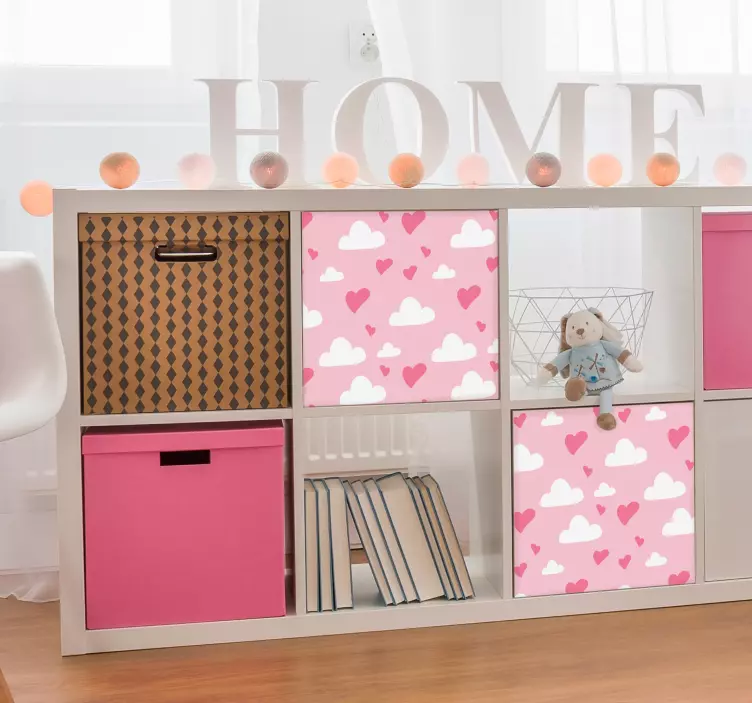 Sticker meuble motif rose cœurs et nuages - TenStickers