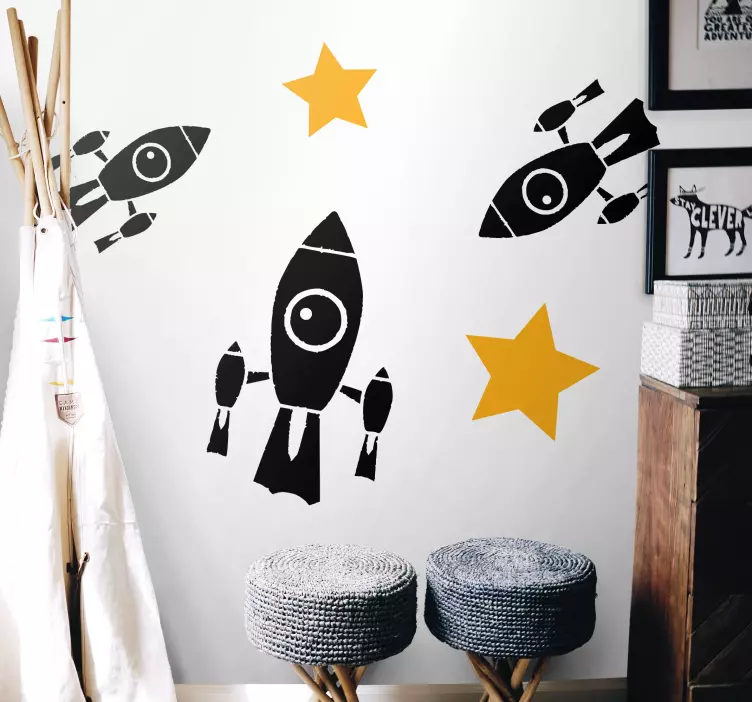 Sticker enfant espace composition d'étoiles de fusée - TenStickers