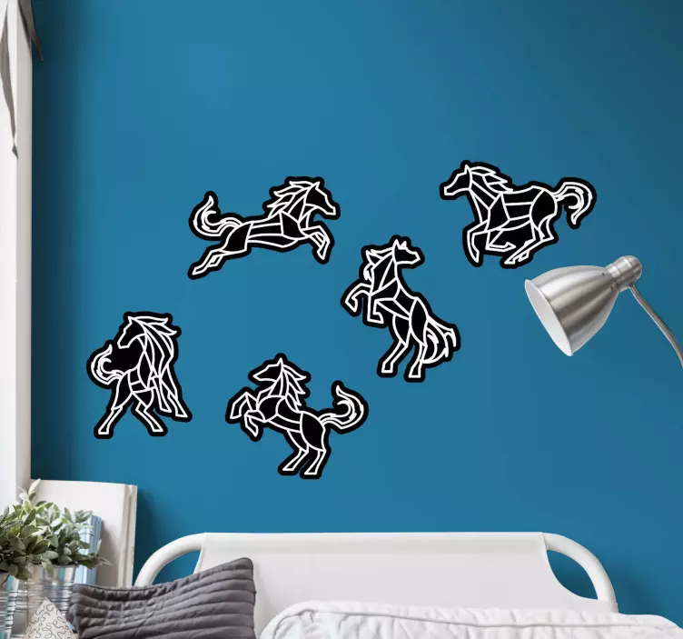 Sticker Animal 5 chevaux noirs - TenStickers