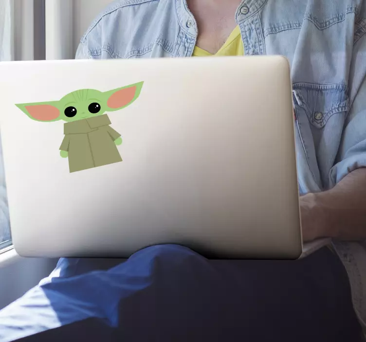 Sticker Ordinateur Portable Autocollant bébé yoda - TenStickers