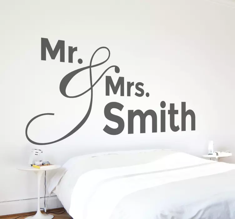 Sticker tête de lit personnalisable Mr & Mrs - TenStickers