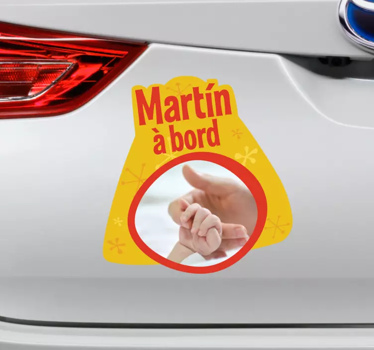 Sticker personnalisé bébé à bord - TenStickers