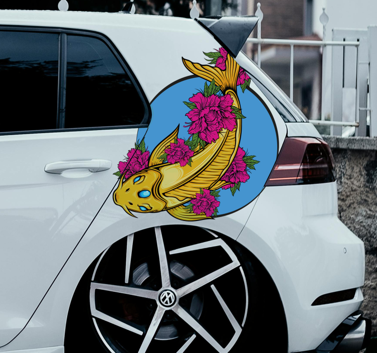 Sticker voiture carpe koï avec des fleurs - TenStickers
