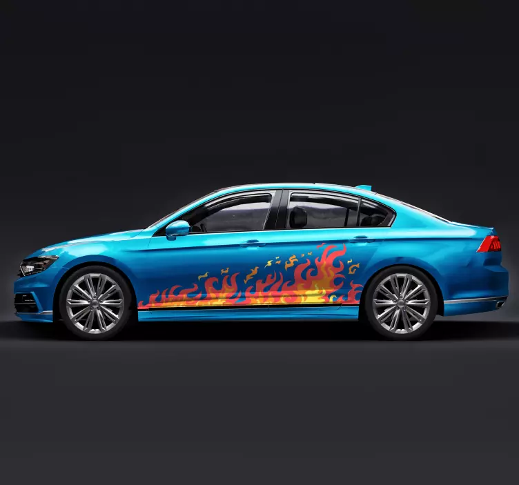 Sticker voiture avec flammes - TenStickers