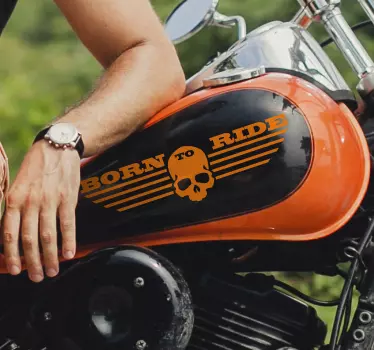 Autocollant moto né pour monter le crâne - TenStickers