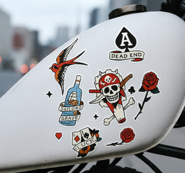 Sticker moto tatouage réservoir - TenStickers