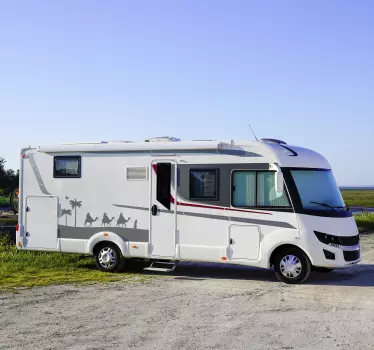 Autocollant camping car chameaux dans le désert - TenStickers