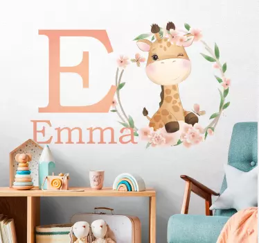 Sticker chambre bébé jolie girafe pour fille avec nom - TenStickers