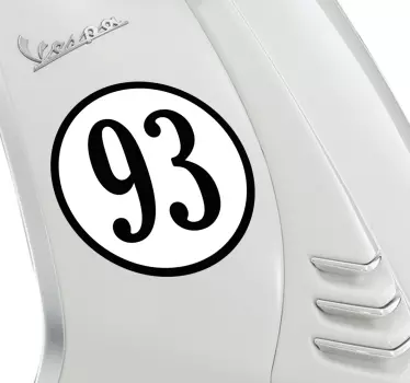 Sticker moto personnalisé noir et blanc avec numéro - TenStickers