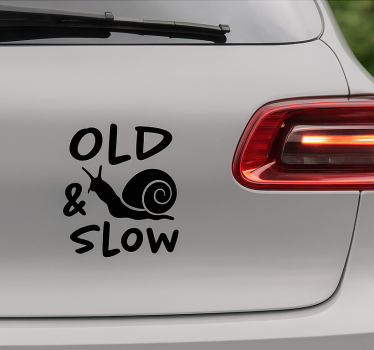 Sticker voiture escargot vieux et lent - TenStickers
