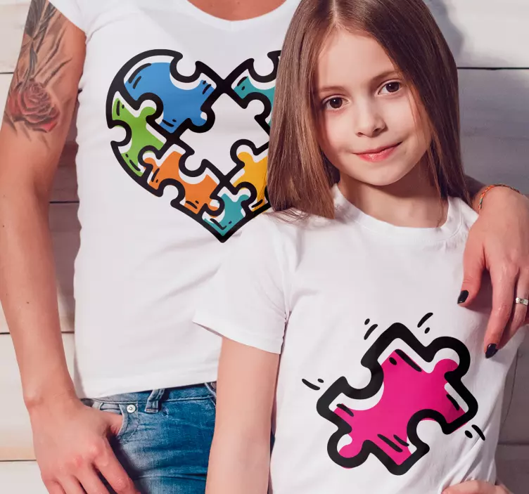 Tee shirt mere fille Coeur de puzzle - TenStickers