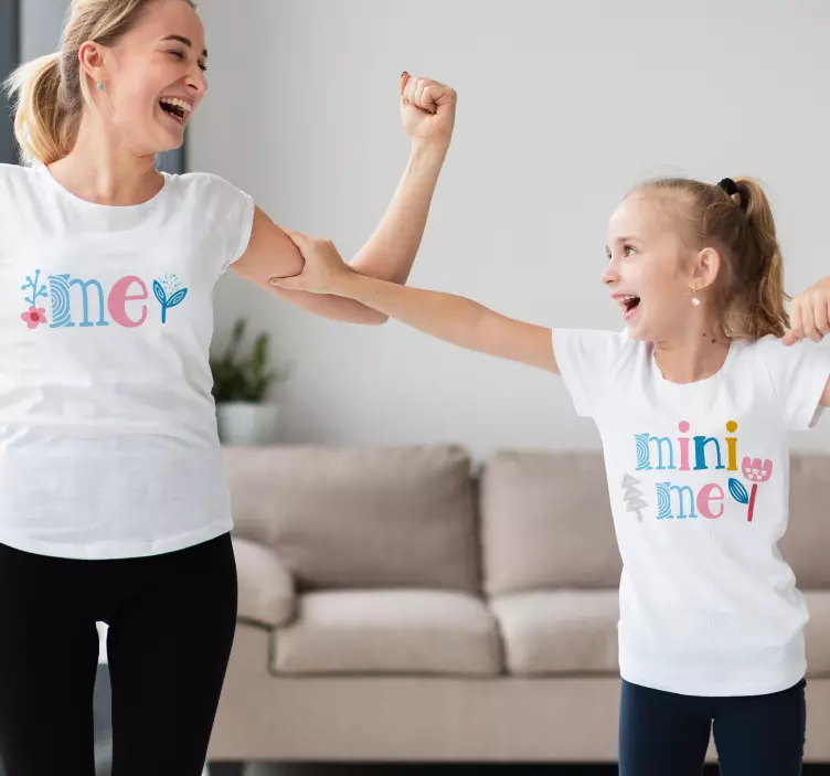 Tee shirt mere fille Moi et moi mini - TenStickers