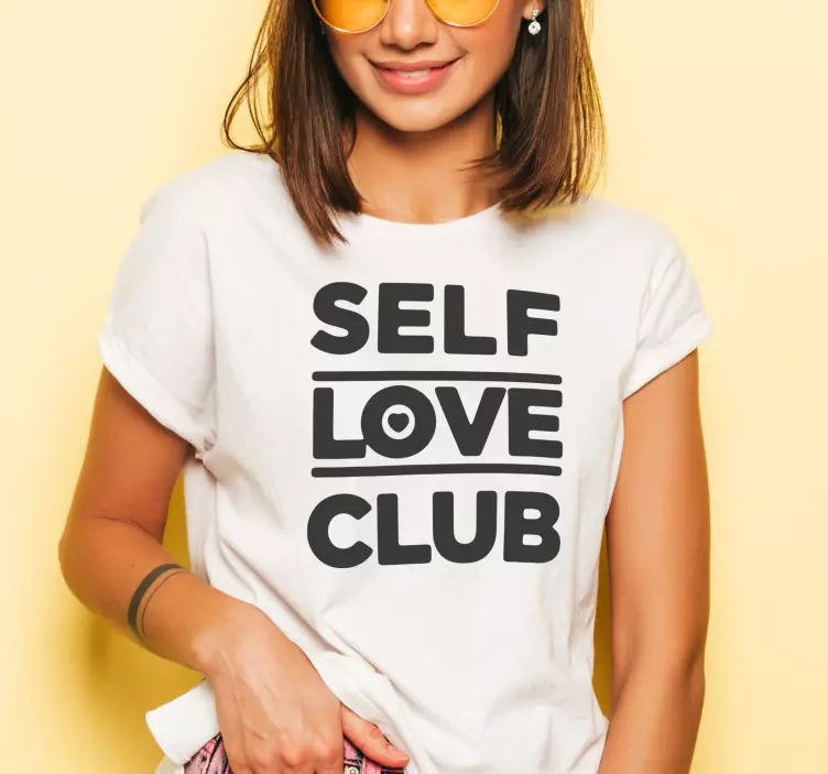 T-shirt texte self love club - TenStickers