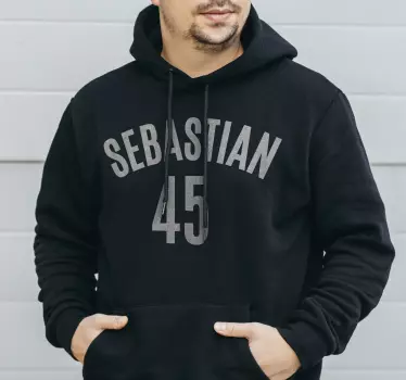 Sweat à capuche numéro et prénom personnalisable - TenStickers