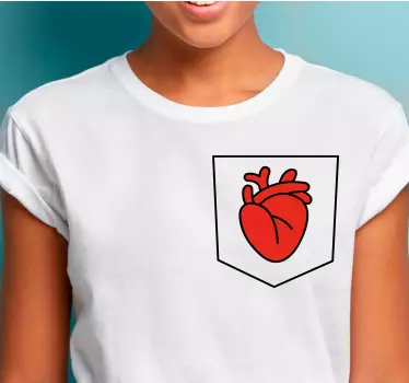 T-shirts design poche cœur - TenStickers
