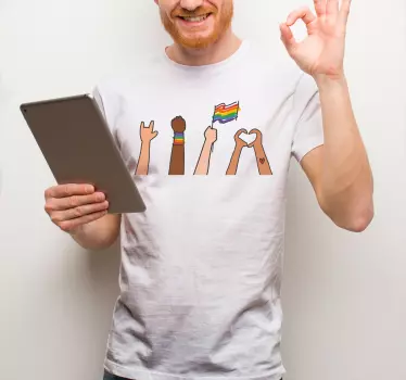 T-shirts lever les mains fièrement - TenStickers