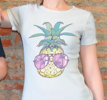 T-shirts style lunettes de soleil ananas - TenStickers
