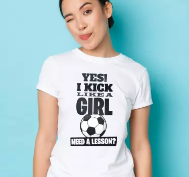 Tee-shirt de foot je tire comme une fille - TenStickers