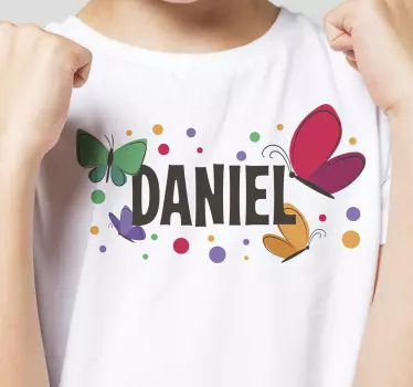 Tee-shirt personnalisé papillon vibrant prénom - TenStickers
