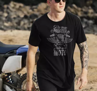 Tee-shirt profiter de la vie pilote une moto - TenStickers