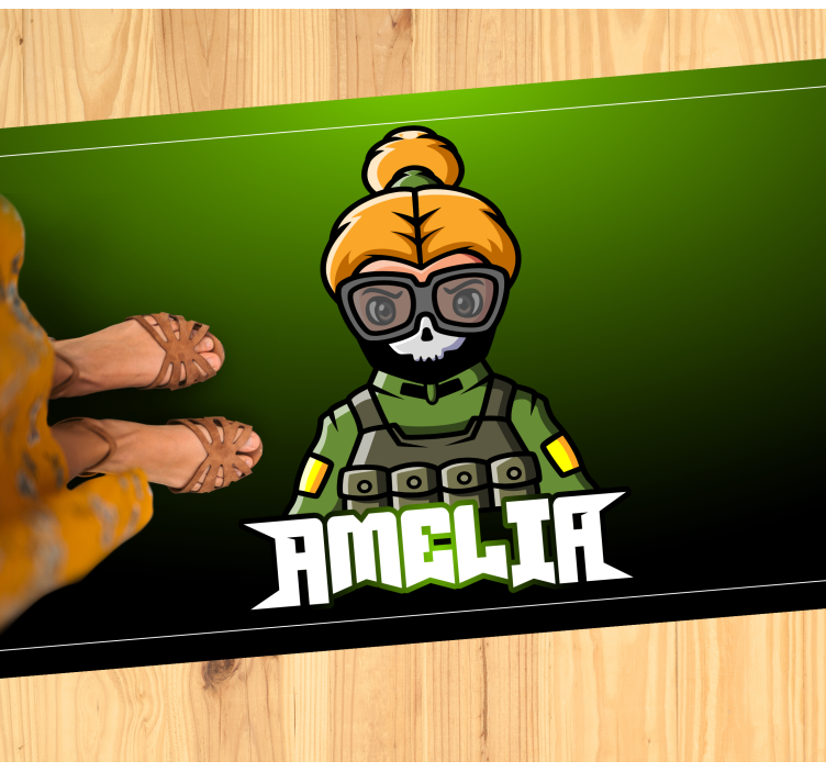 Tapis vinyle ado femme soldat avec nom - TenStickers