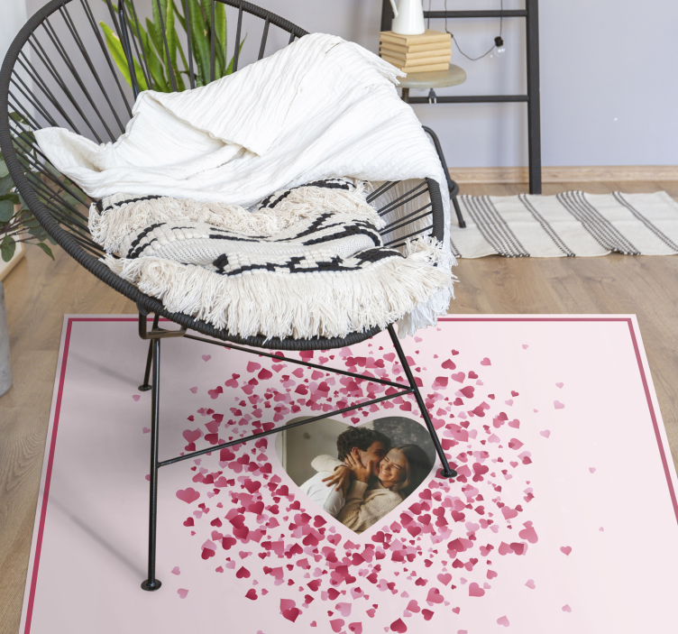 Tapis vinyle chambre forme de coeur avec photo - TenStickers