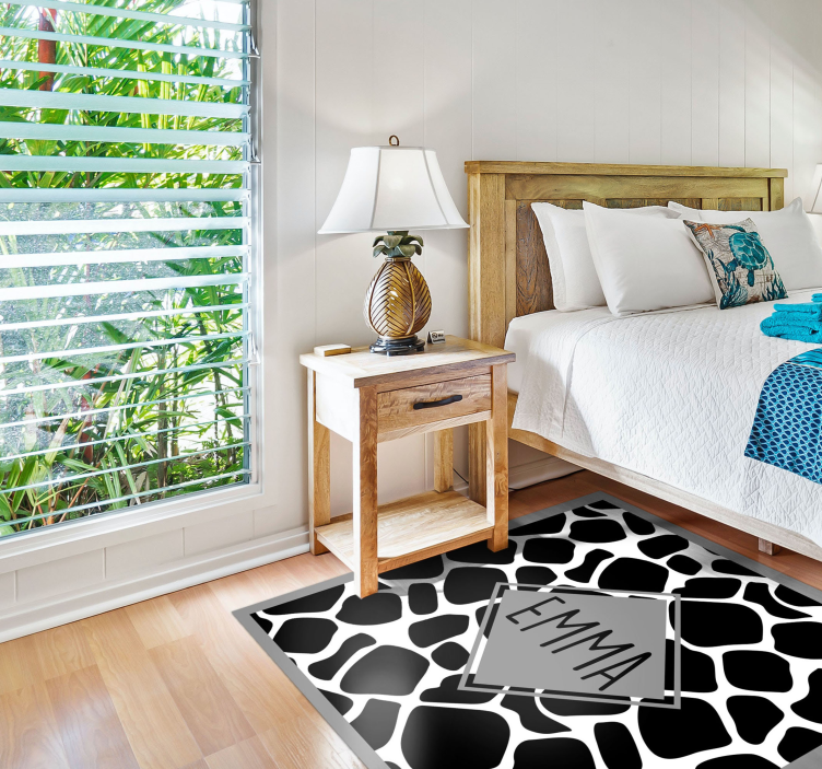 Tapis vinyle ado girafe noire et blanche avec nom - TenStickers